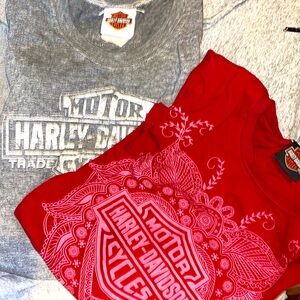 2 Harley Davidson t-shirt women size small
